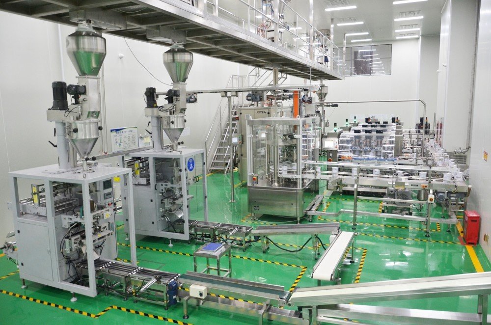 走進雅泰乳業(yè)，探秘十萬級無塵車間生產(chǎn)線